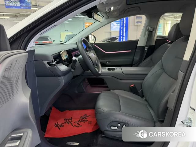 Xiaopeng Motors Xiaopeng G6 2025 Белый из Китая