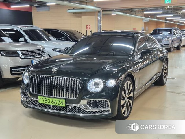 Bentley Flying Spur 3rd Generation 2024 Темно-зеленый из Кореи