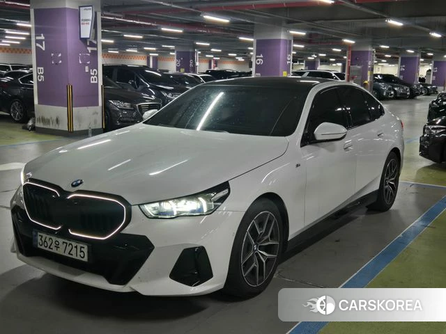 BMW 5 Series (G60) 2025 Белый из Кореи