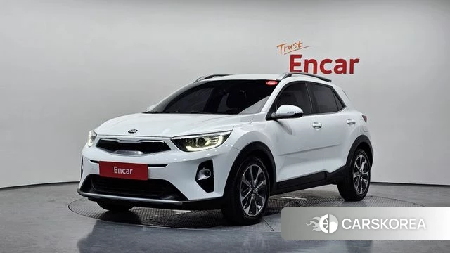 Kia Stonic 2020 Белый из Кореи