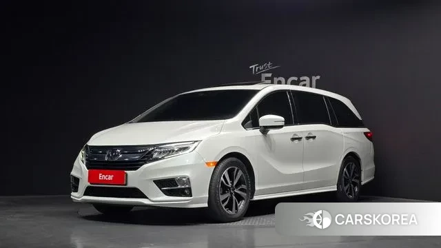 Honda Odyssey 2020 Белый из Кореи
