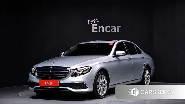 Mercedes-Benz E-Class W213 2020 Серебристо-серый из Кореи