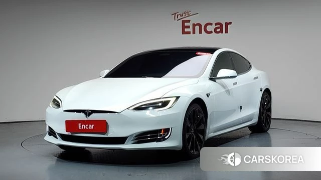 Tesla Model S 2020 Белый из Кореи