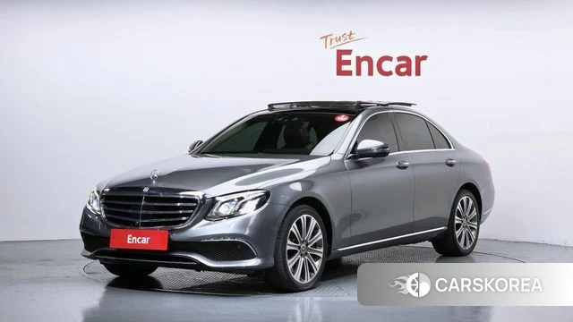 Mercedes-Benz E-Class W213 2020 Серый из Кореи