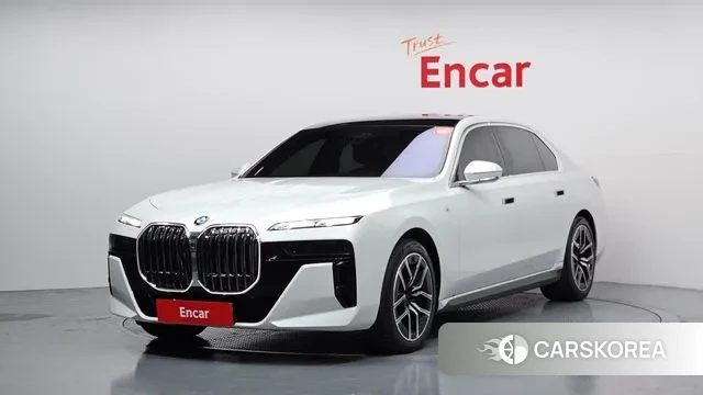 BMW 7 Series (G70) 2024 Белый из Кореи