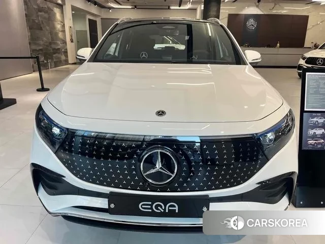 Mercedes-Benz EQA H243 2025 Белый из Кореи