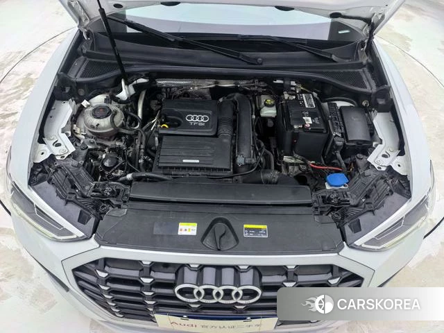 Audi Q3 2022 Белый из Китая