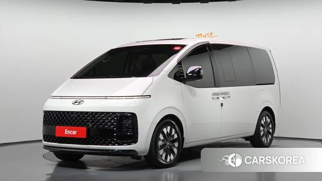 Hyundai Staria 2021 Белый из Кореи