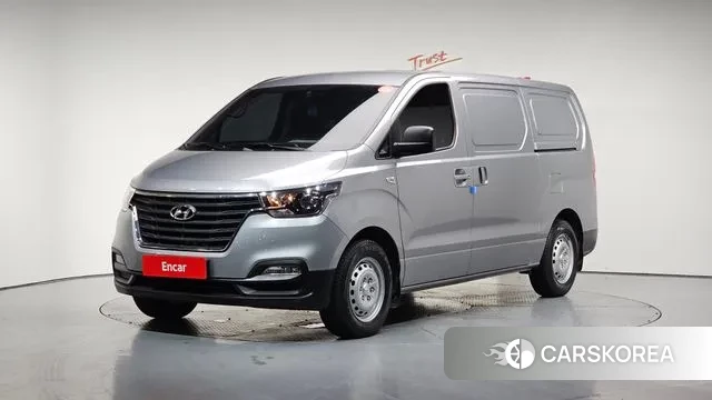 Hyundai The New Grand Starex 2020 Серебристо-серый из Кореи