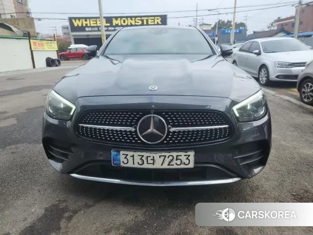 Mercedes-Benz E-Class W213 2020 Серый из Кореи