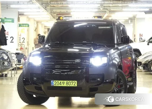 Land Rover Defender (L663) 2024 Серый из Кореи