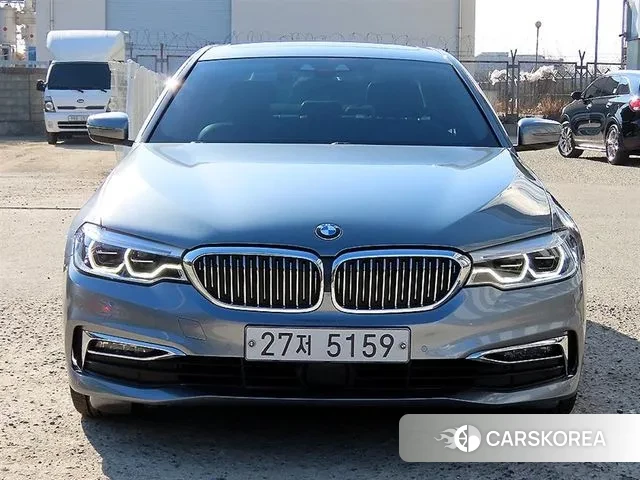 BMW 5 Series (G30) 2019 Серый из Кореи