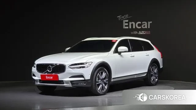 Volvo V90 Cross-Country 2019 Белый из Кореи