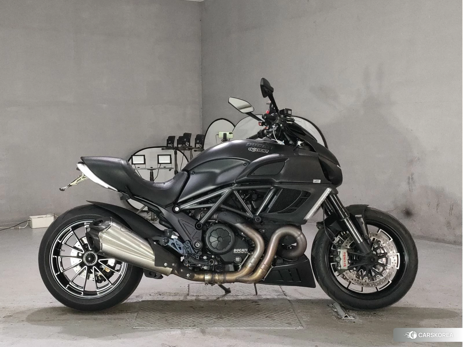 Проданный Ducati DIAVEL DARK 2013 из Японии, фото 2