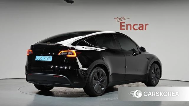 Tesla Model Y 2023 Черный из Кореи