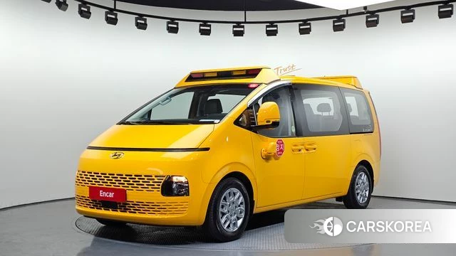 Hyundai Staria 2022 Желтый из Кореи