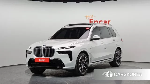 BMW X7 (G07) 2025 Белый из Кореи