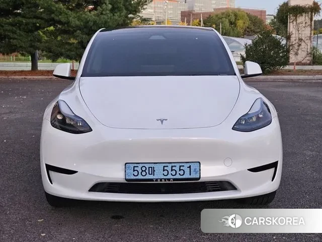 Tesla Model Y 2025 Белый из Кореи