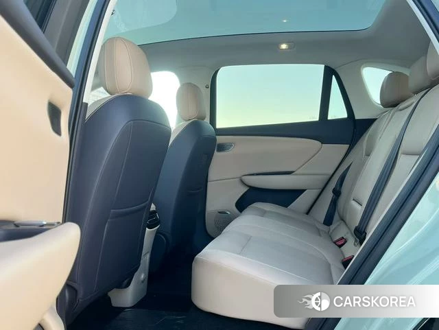 Red flag Tiangong 06 2026 Серебристо-серый из Китая