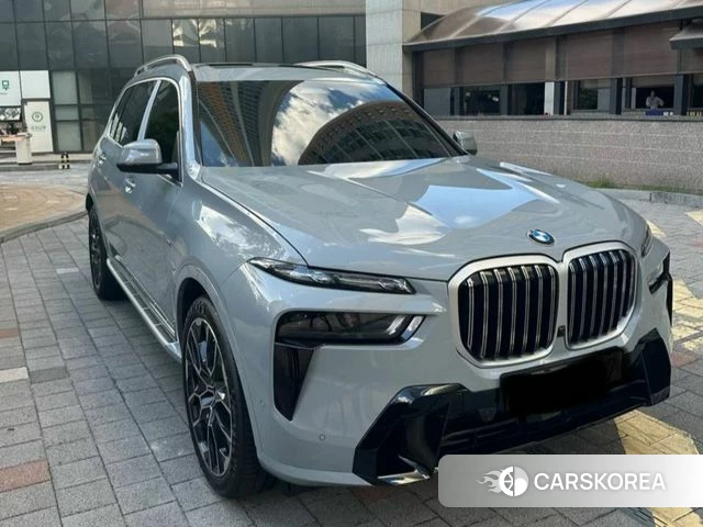 BMW X7 (G07) 2026 Цвет галактики из Кореи