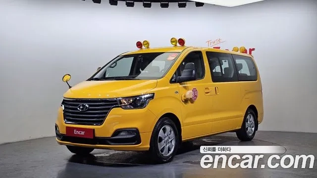 Hyundai The New Grand Starex 2019 Желтый из Кореи