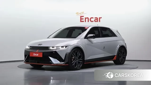 Hyundai Ionic 5 2023 Серебристо-серый из Кореи