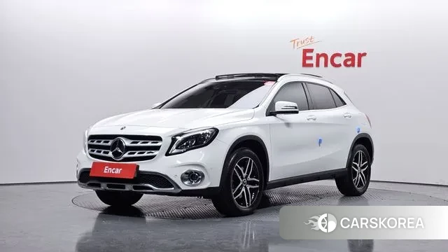 Mercedes-Benz GLA-Class X156 2019 Белый из Кореи