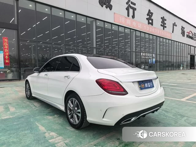 Mercedes-Benz Class C 2021 Белый из Китая