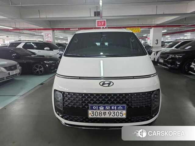 Hyundai Staria 2022 Белый из Кореи