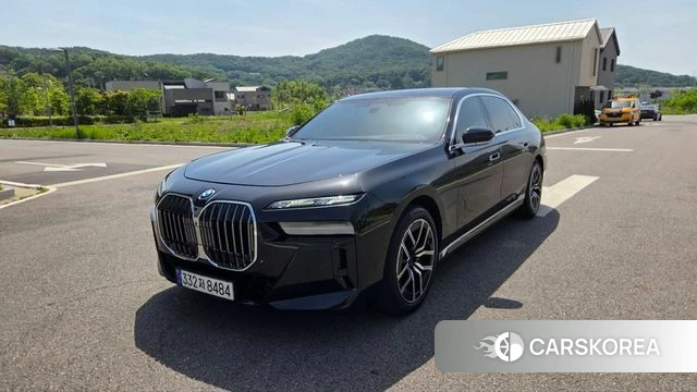 BMW 7 Series (G70) 2023 Черный из Кореи
