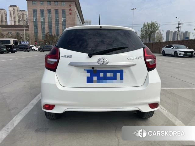 Toyota Vios FS 2022 Белый из Китая