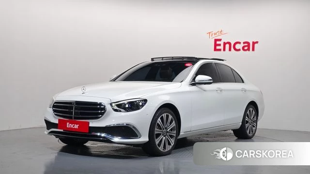 Mercedes-Benz E-Class W213 2021 Белый из Кореи