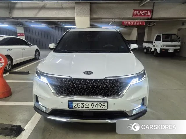 Kia Carnival 4th generation 2021 Жемчужный цвет из Кореи