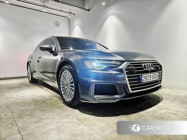 Audi A6 (C8) 2021 Серый из Кореи