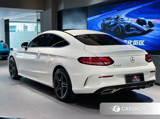 Mercedes-Benz Class C (imported) 2021 Белый из Китая