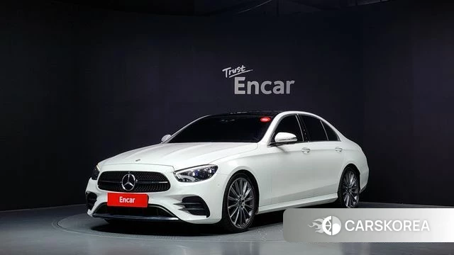 Mercedes-Benz E-Class W213 2022 Белый из Кореи