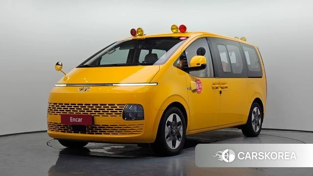 Hyundai Staria 2021 Желтый из Кореи