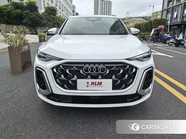 Audi Q5L 2026 Белый из Китая