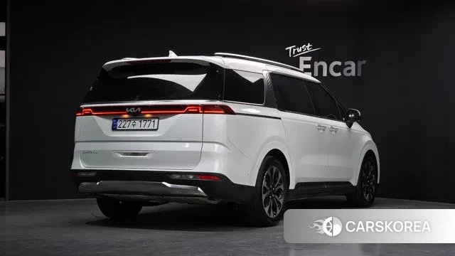 Kia Carnival 4th generation 2023 Белый из Кореи