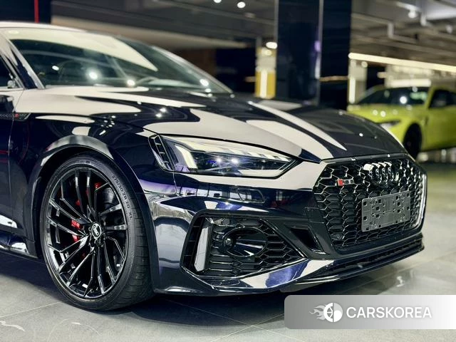 Audi RS 5 2024 Черный из Китая
