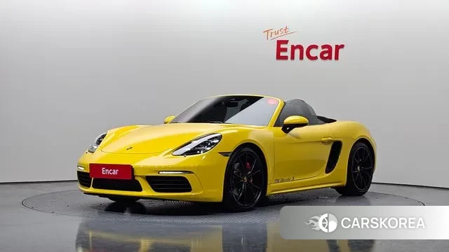 Porsche 718 Boxster 2018 Желтый из Кореи