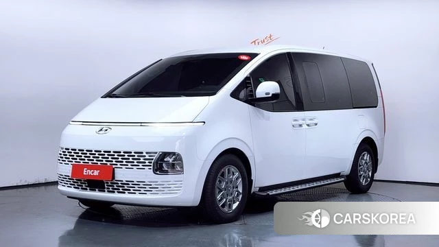Hyundai Staria 2023 Белый из Кореи