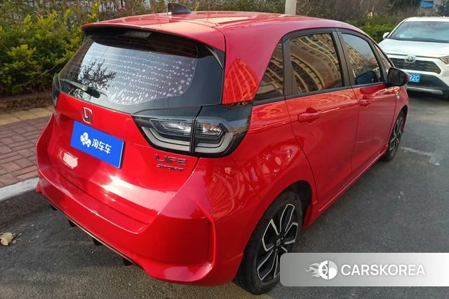 Honda LIFE 2021 Красный из Китая