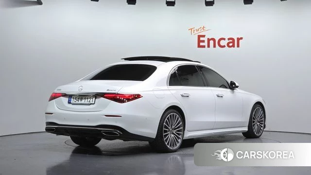 Mercedes-Benz S-Class W223 2023 Белый из Кореи