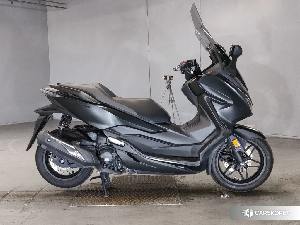 Проданный Honda FORZA 2018 из Японии, фото 2