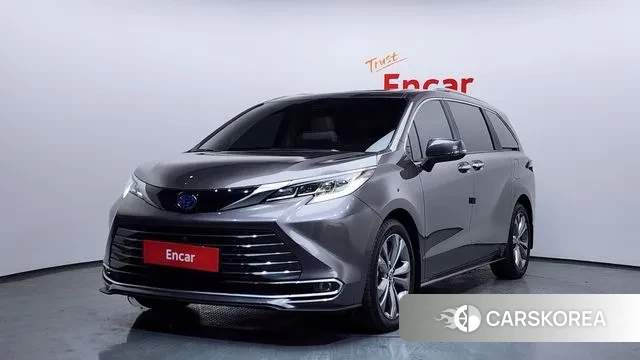 Toyota Sienna 4th Generation 2024 Серый из Кореи