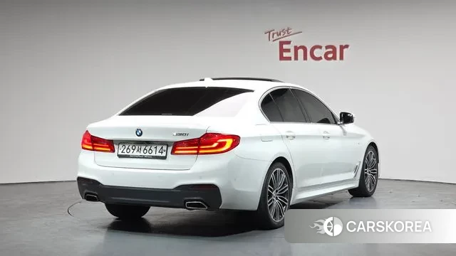 BMW 5 Series (G30) 2019 Белый из Кореи
