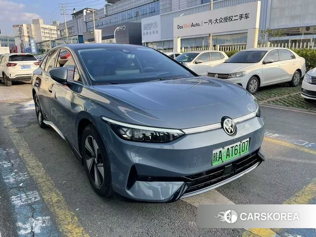 Volkswagen ID.7 VIZZION 2024 Серебристо-серый из Китая