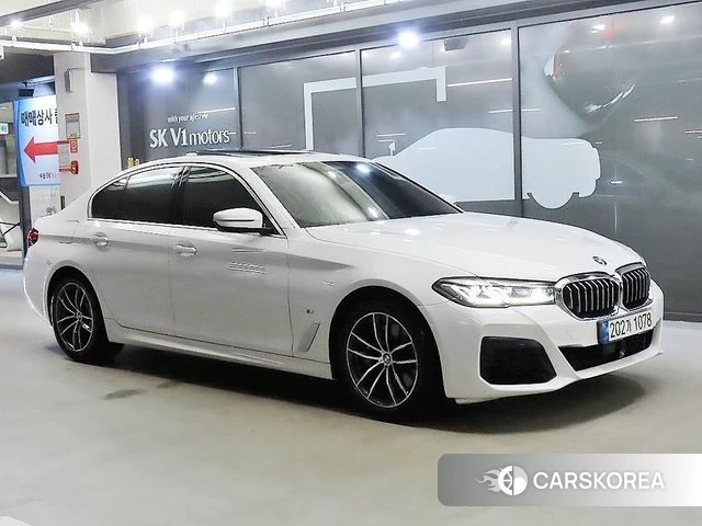 BMW 5 Series (G30) 2021 Белый из Кореи