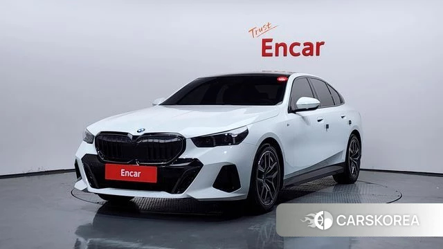 BMW 5 Series (G60) 2024 Белый из Кореи